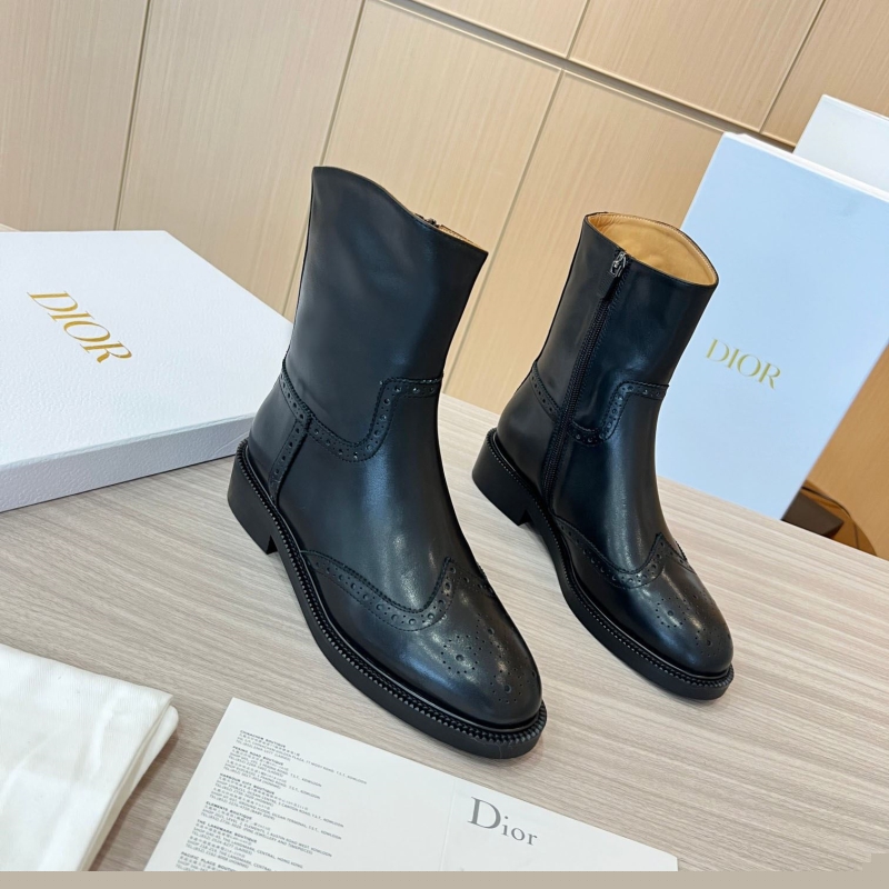 ch**an D*or boots
